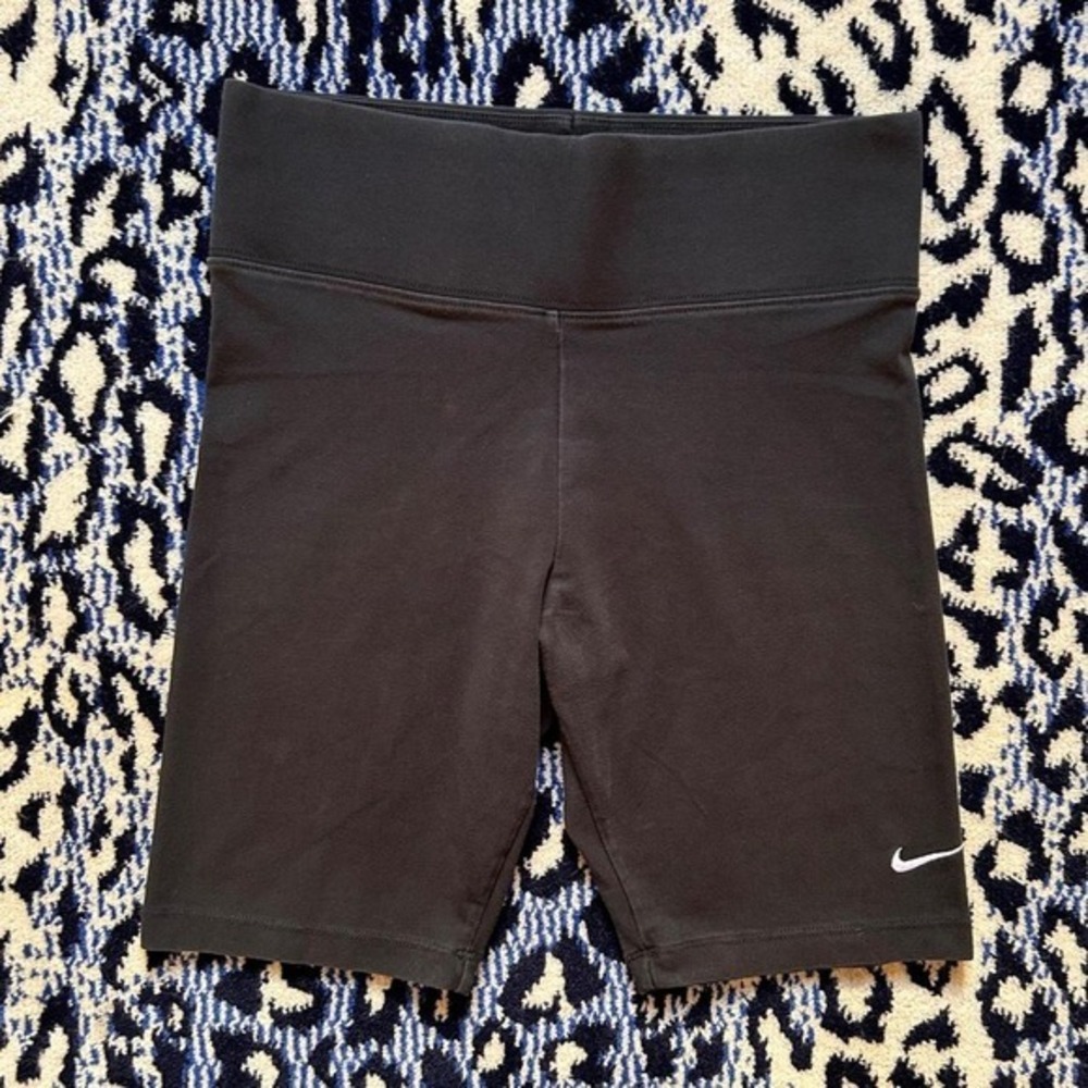 Nike Dri Fit Black Athletic Bike Shorts with Waistband Size M